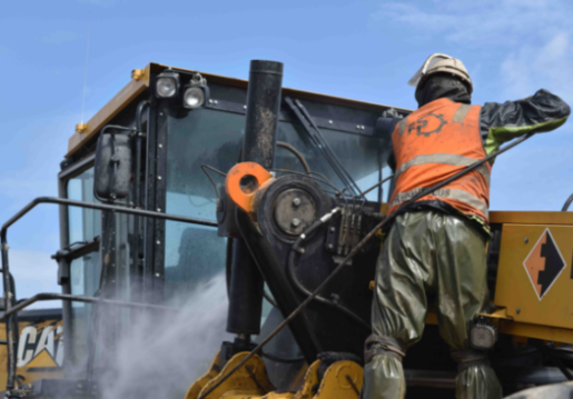 Freightplus cleaning Caterpillar machine Freightplus completing biosecurity cleaning of a Caterpillar mining machine